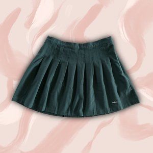 Urban Outfitters iets frans Pleated A-Line Tennis Mini Skirt